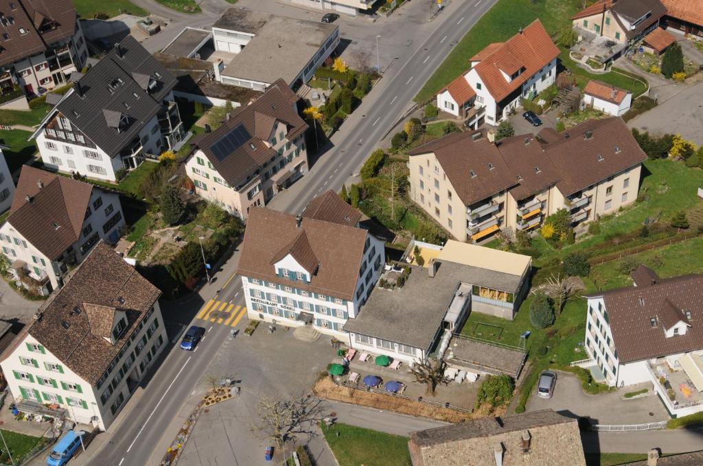 Hotel Restaurant Rössli Schönenberg Exterior foto